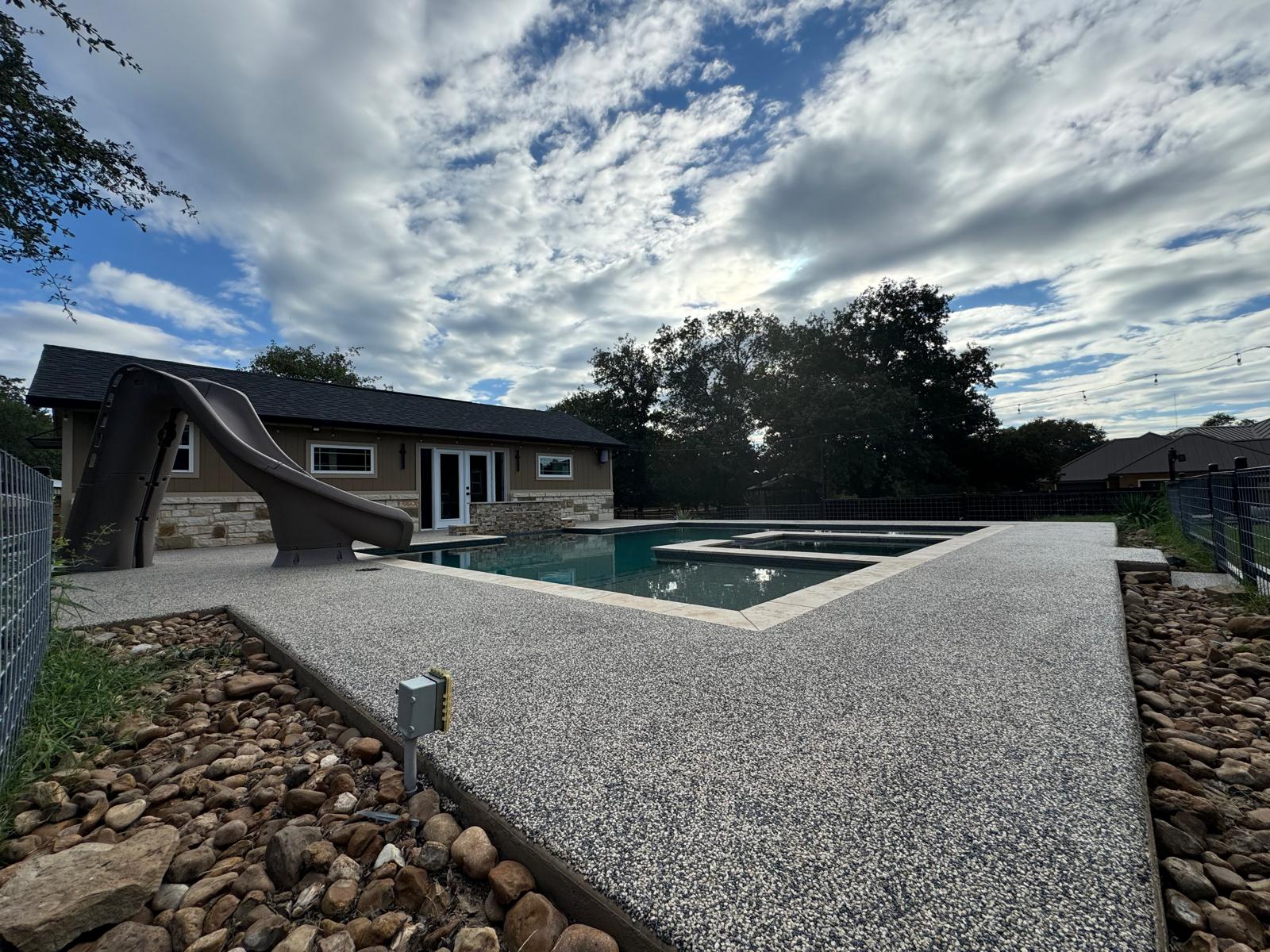 Vuba Stone inspiration Pool Decks Residential