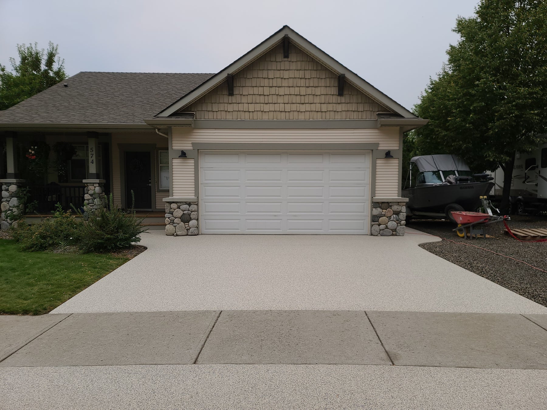 Vuba Stone inspiration Driveway Residential