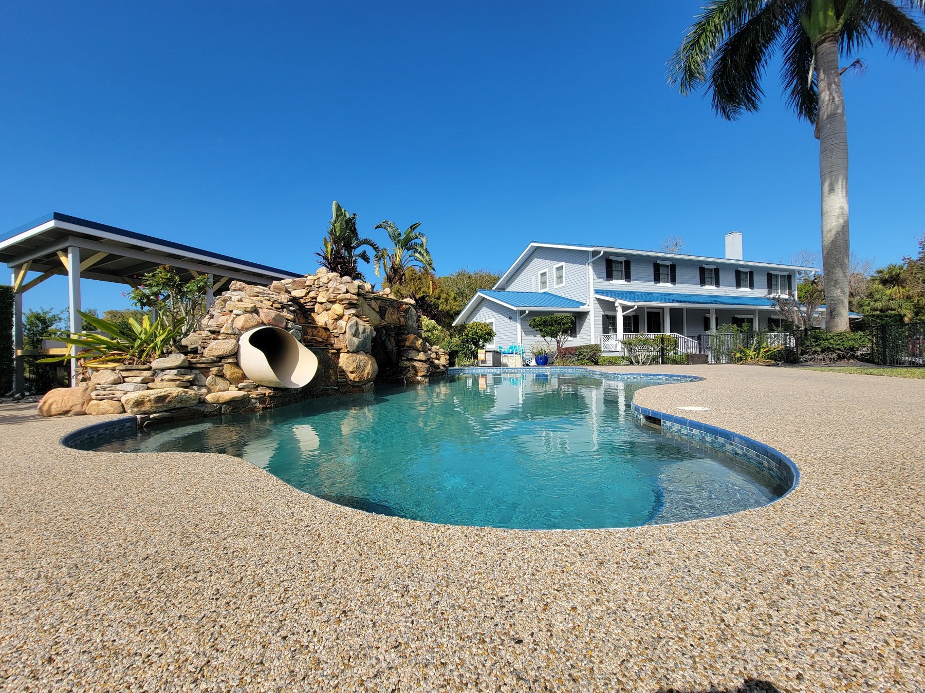 Vuba Stone inspiration Pool Decks Residential