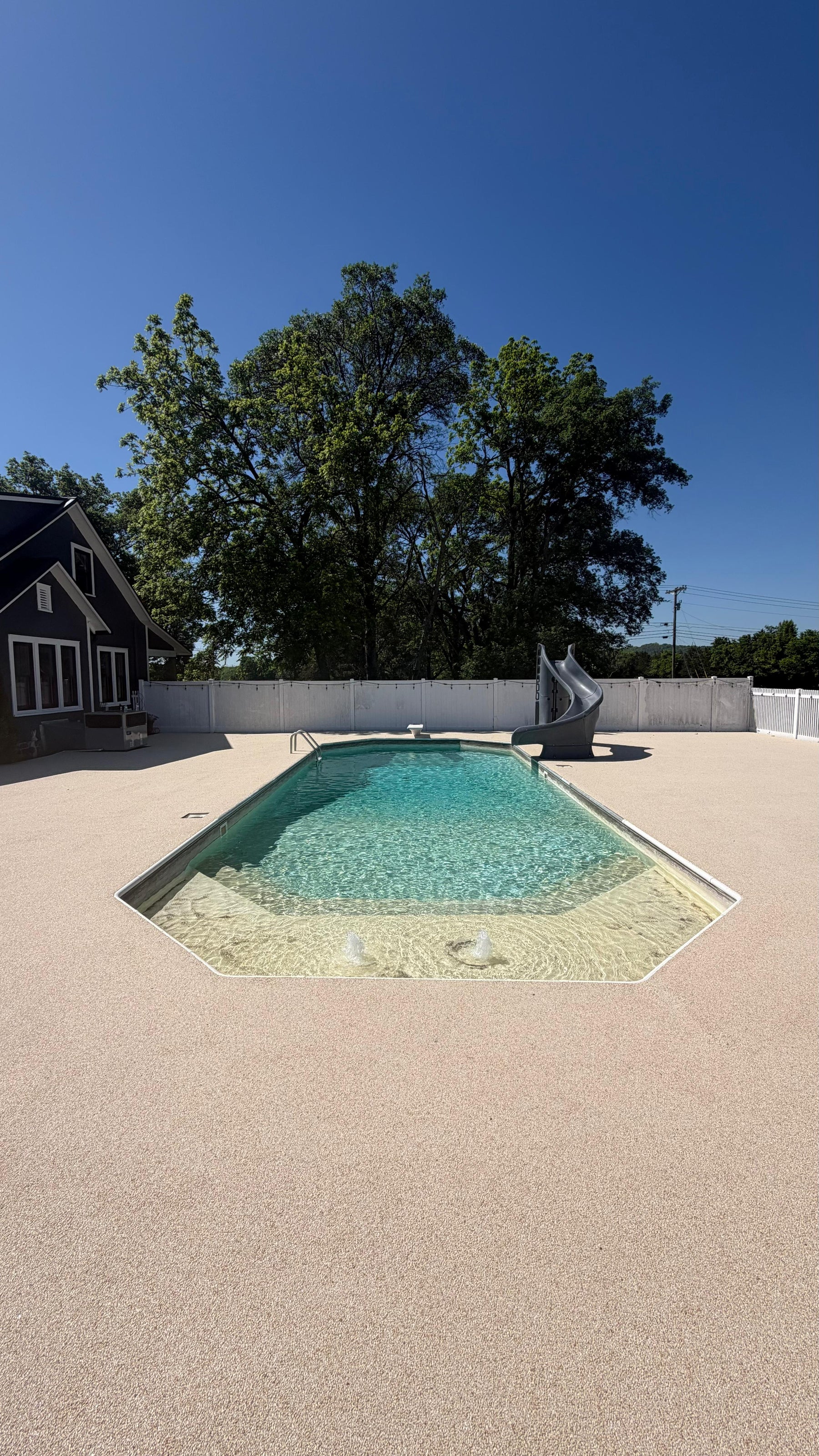 Vuba Stone inspiration Pool Deck Residential